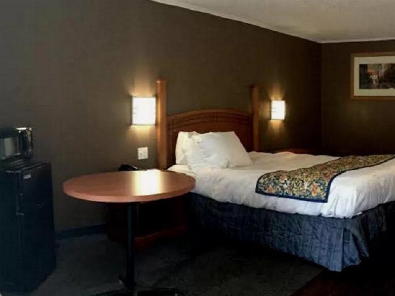 Americas Best Value Inn & Suites Jackson Zewnętrze zdjęcie