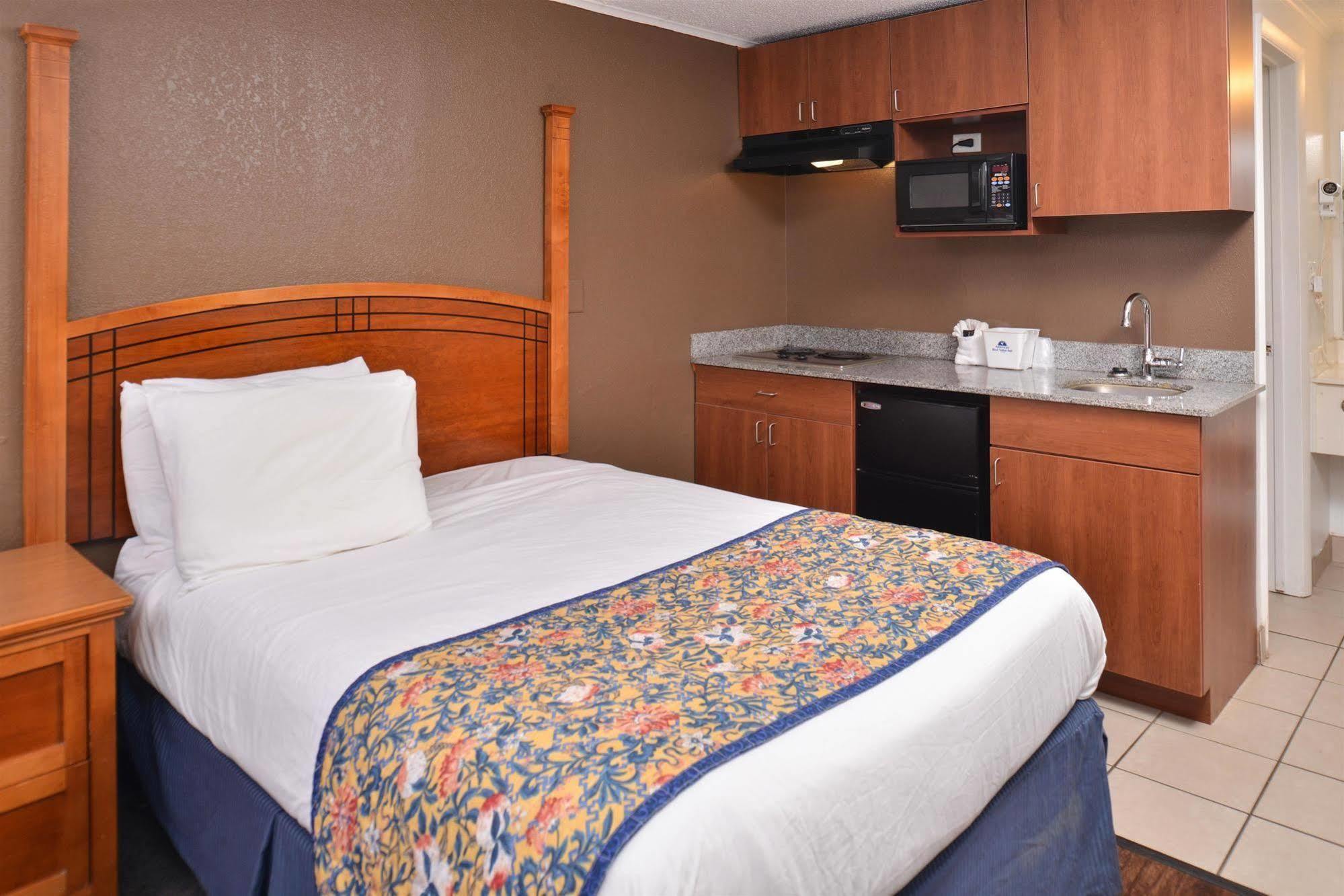 Americas Best Value Inn & Suites Jackson Zewnętrze zdjęcie