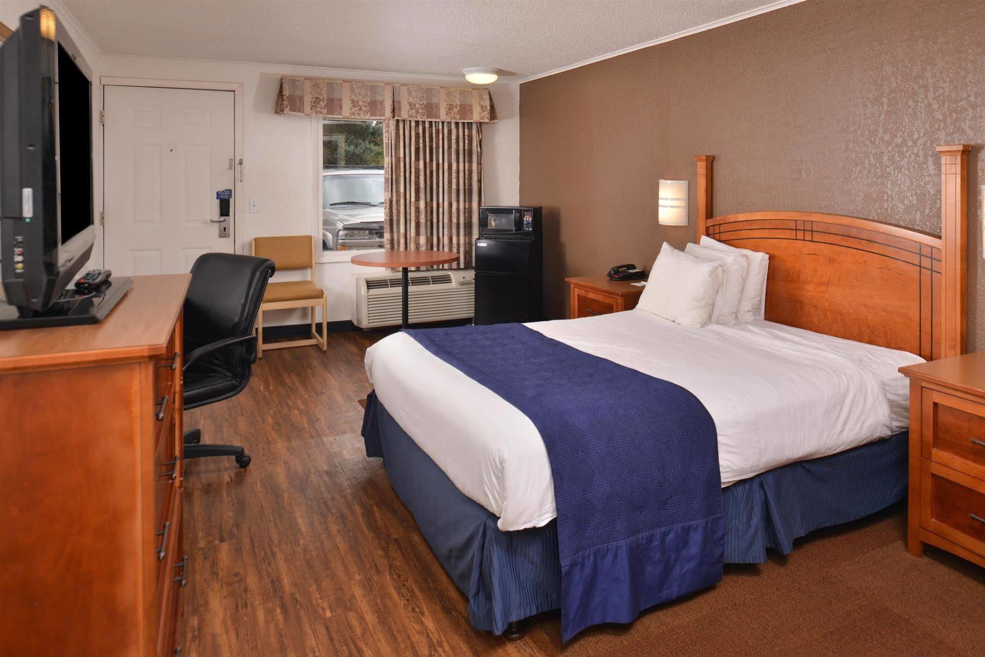 Americas Best Value Inn & Suites Jackson Zewnętrze zdjęcie