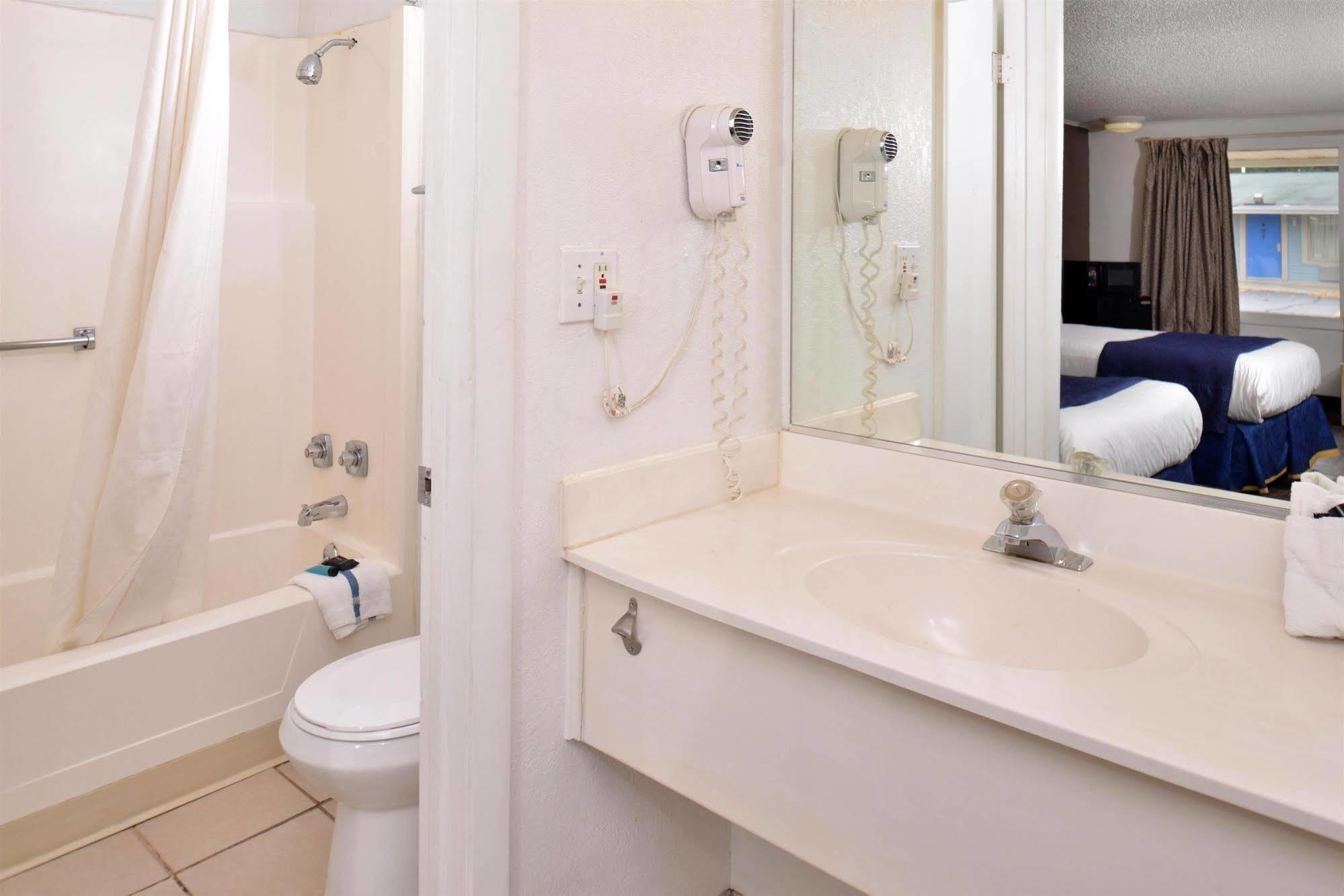 Americas Best Value Inn & Suites Jackson Zewnętrze zdjęcie